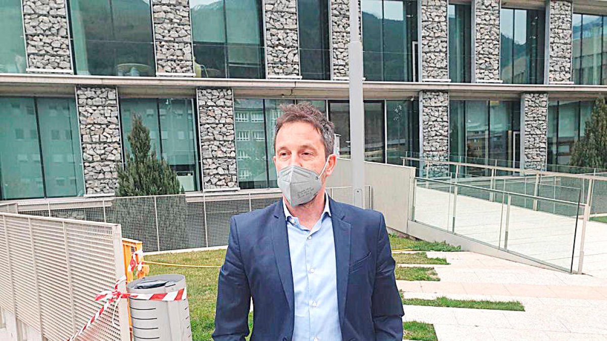 El PS denuncia les dificultats per visitar un especialista mèdic