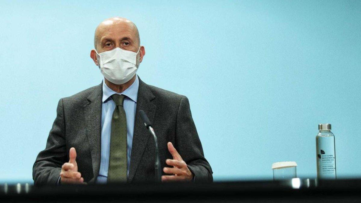 El ministre Martínez Benazet en la compareixença d'aquesta tarda