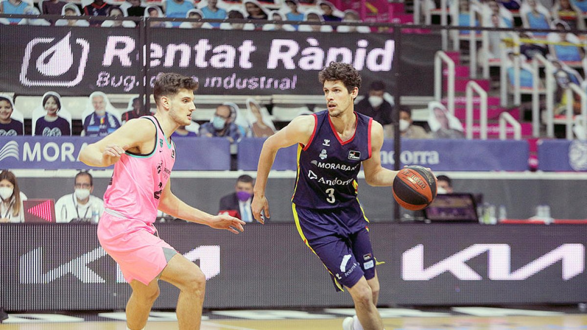 L'ACB endarrereix una setmana el final