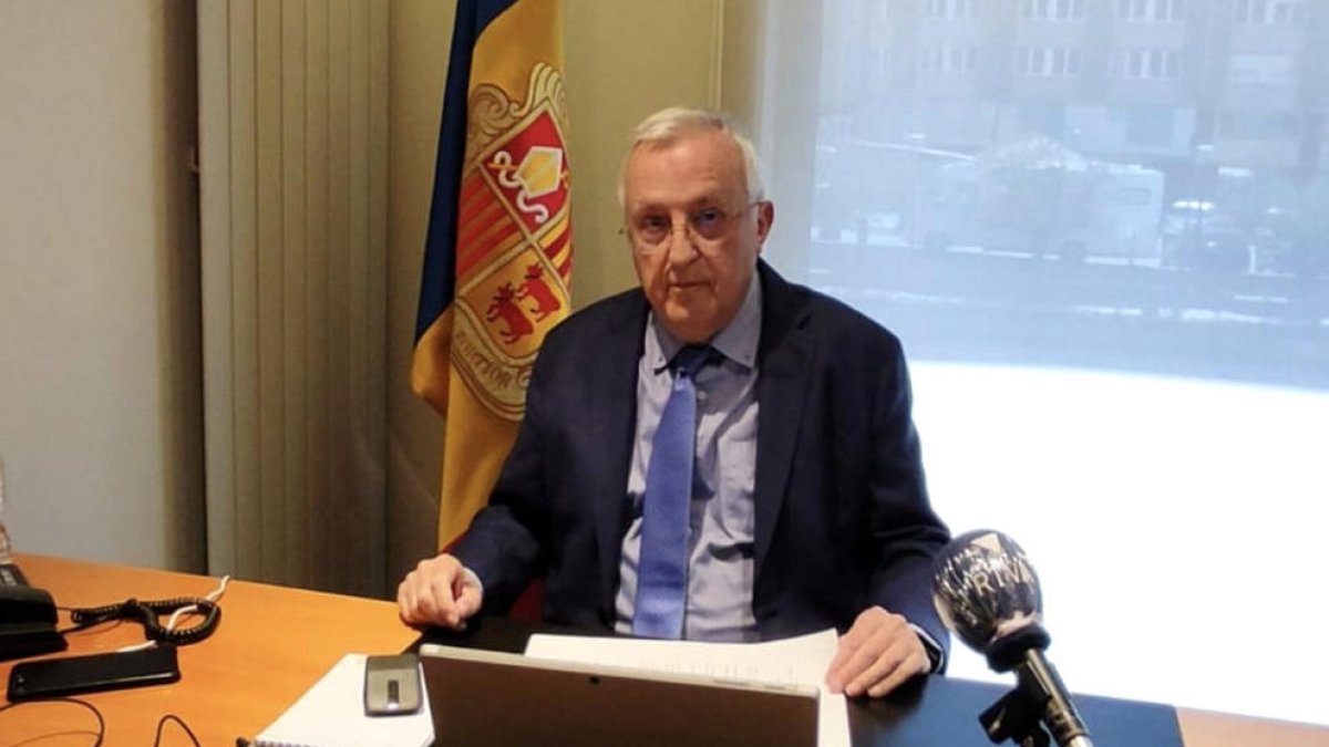 Armengol no optarà a la reelecció i plega convençut que cal un aeroport nacional