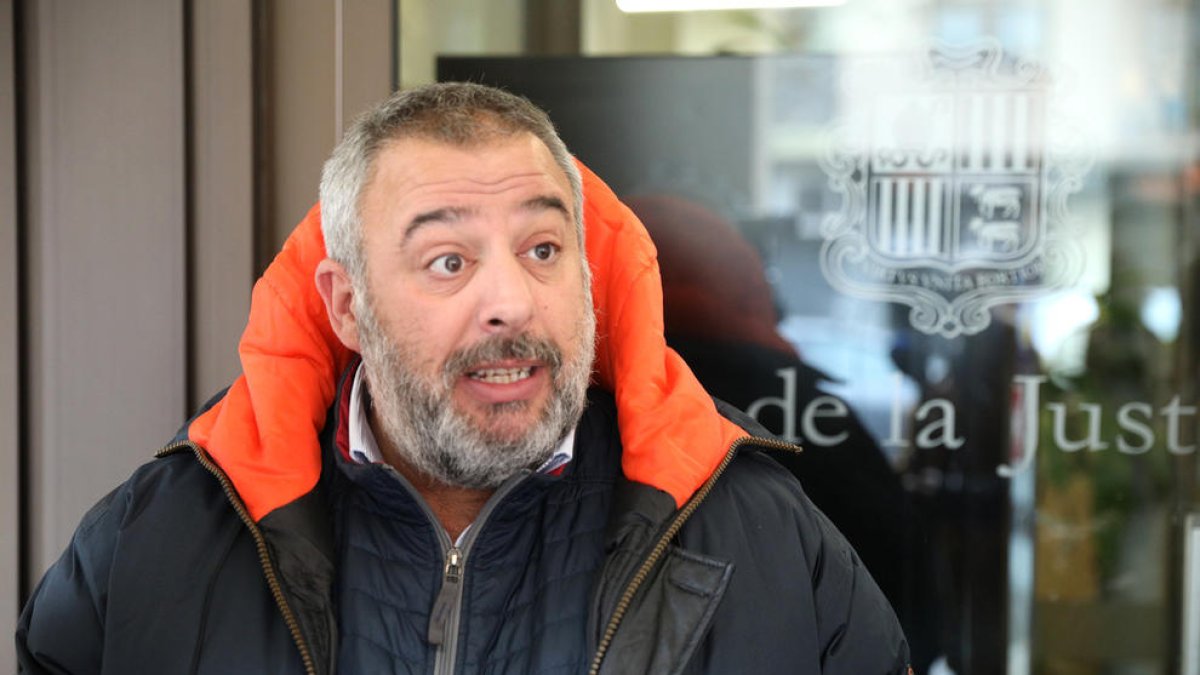 El Sipaag insta a actuar contra el cap de l'oficina Covid