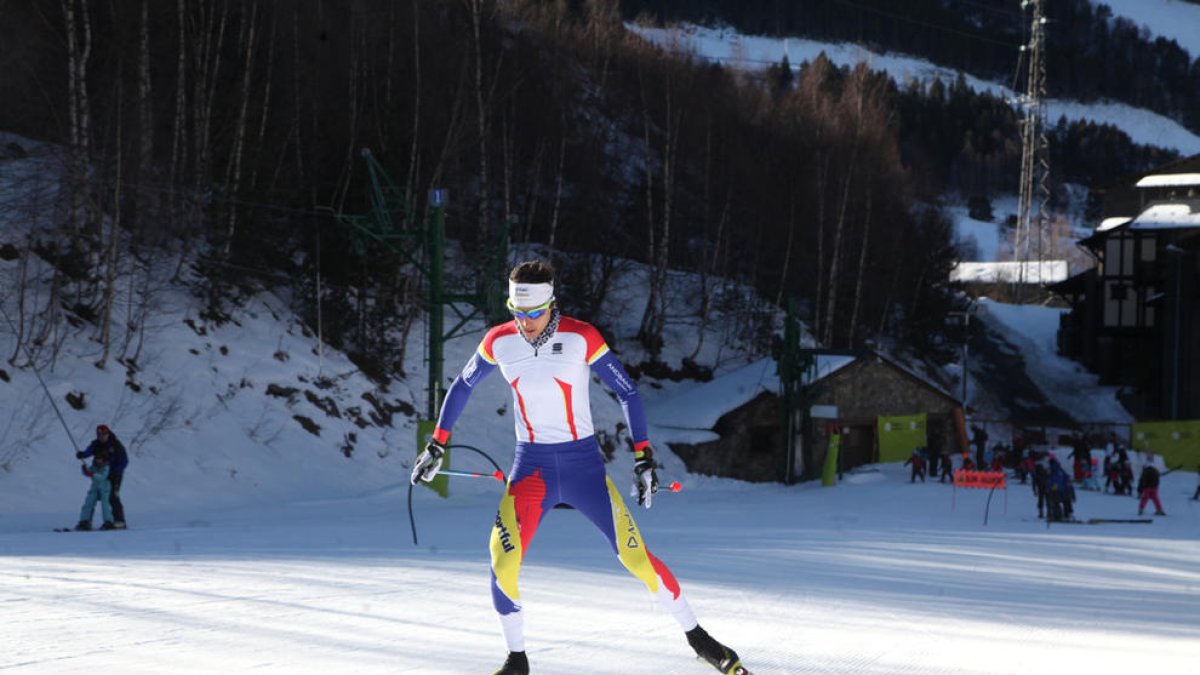 Esteve, amb problemes als esquís, acaba 33è a la sisena etapa