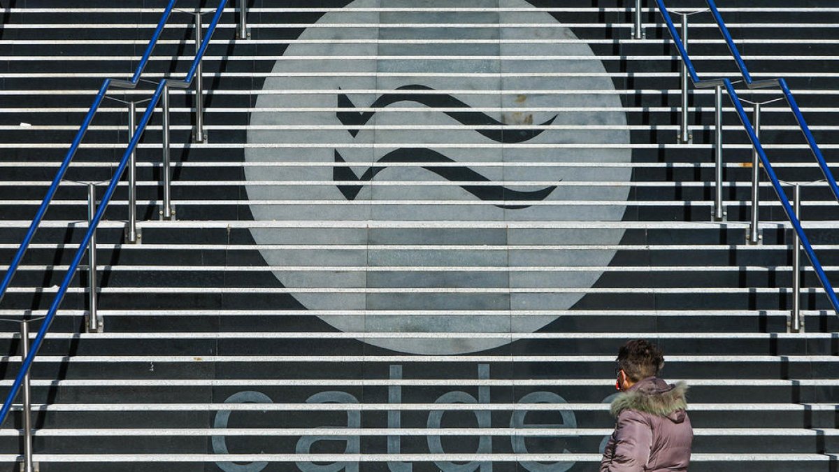 Caldea façana hotel escales