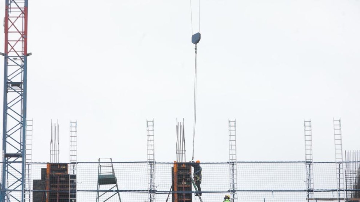 Treballadors en una obra a Escaldes