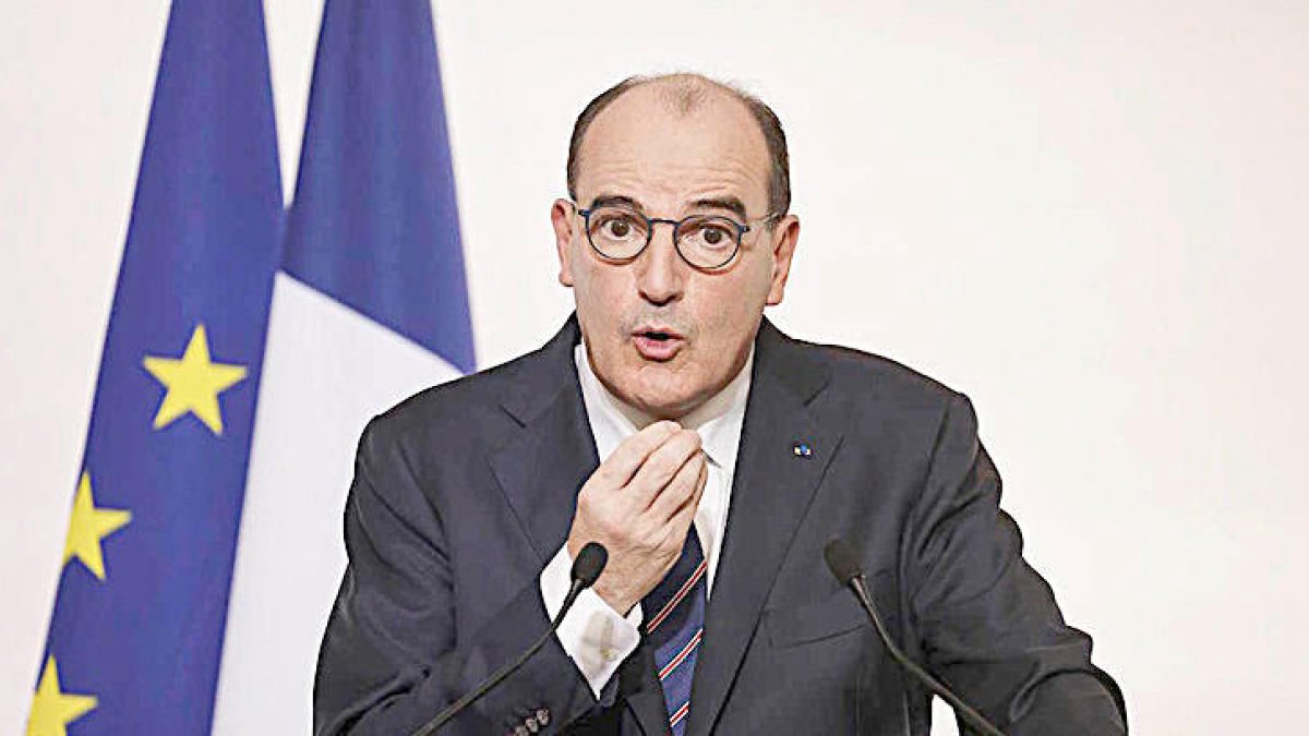 Castex promet accelerar tot el procés de vacunació a França