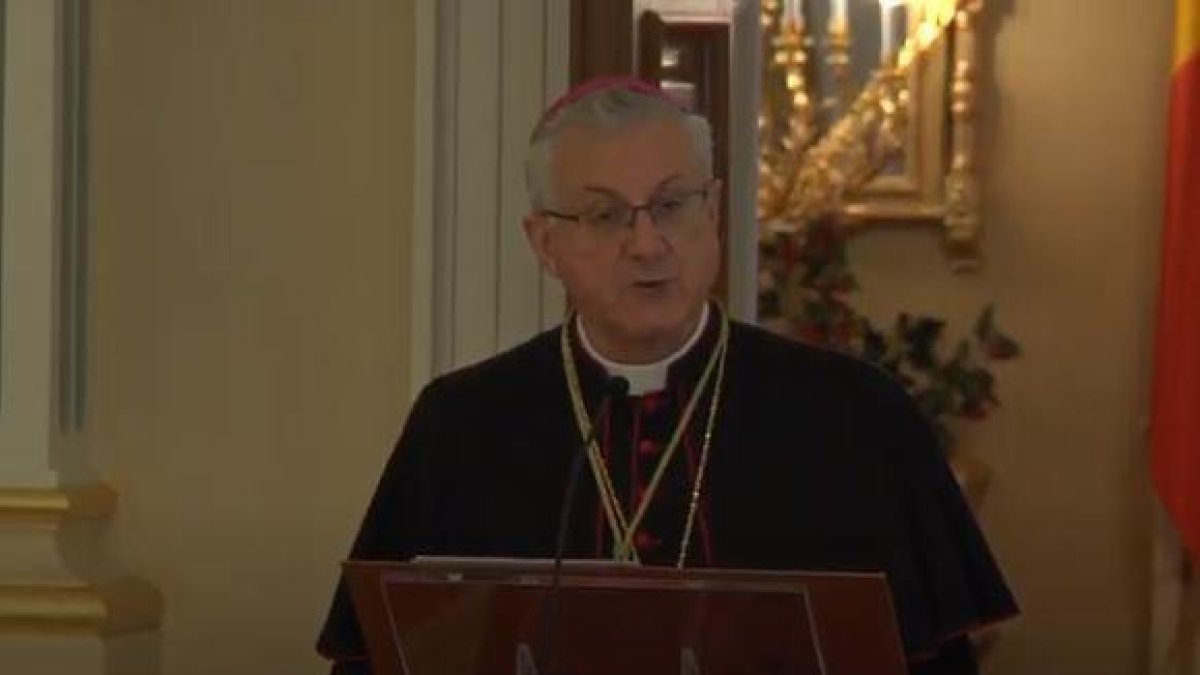 Vives durant el discurs retransmès per Youtube