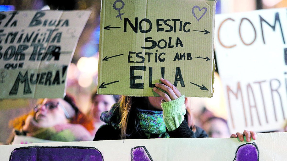 El Codi Penal tipificarà el delicte de violència de gènere