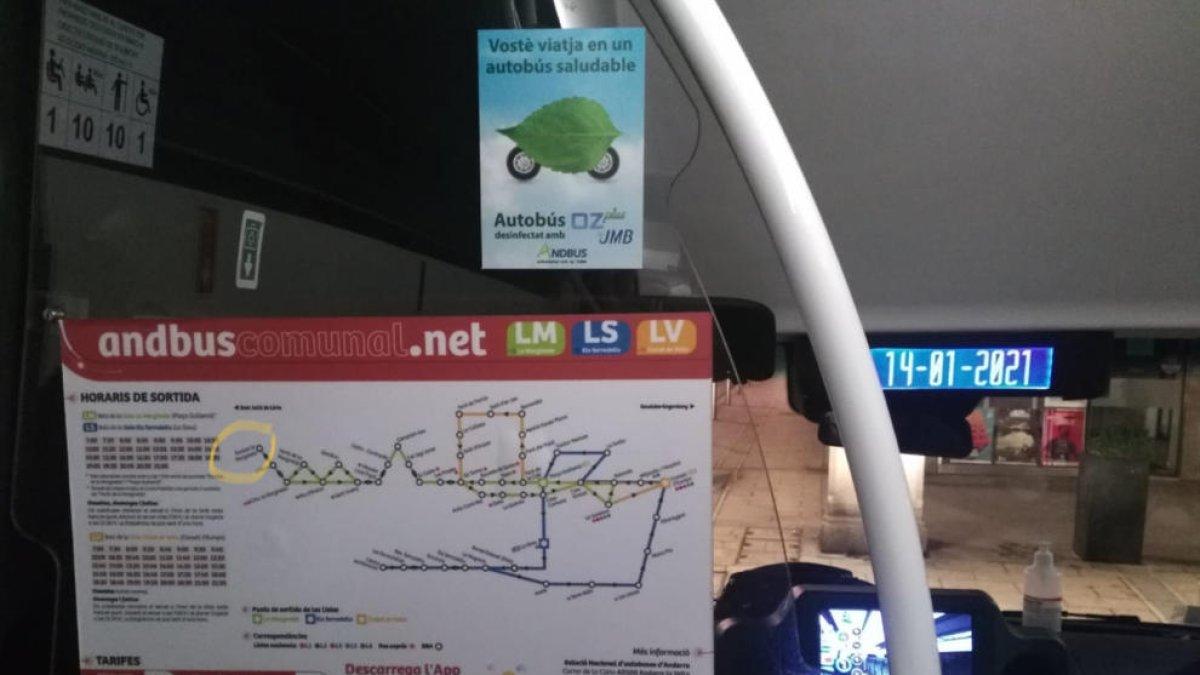 Queixes perquè el bus comunal no arriba a les escoles de la Margineda