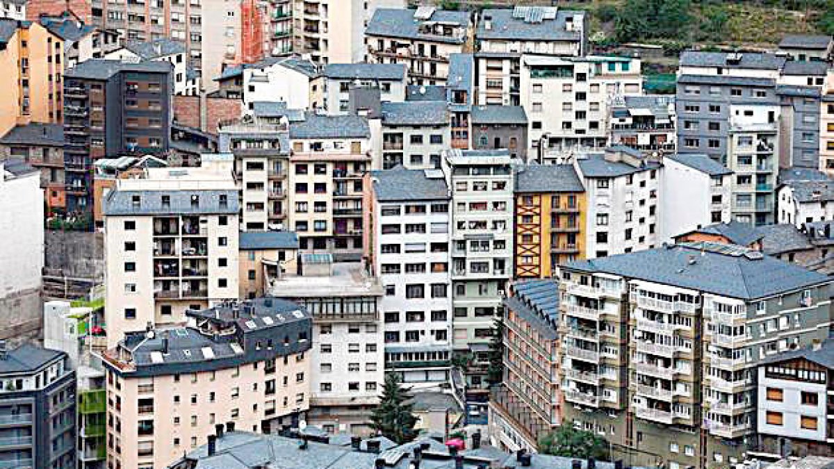 El PS porta la Llei sobre l'habitatge al Constitucional