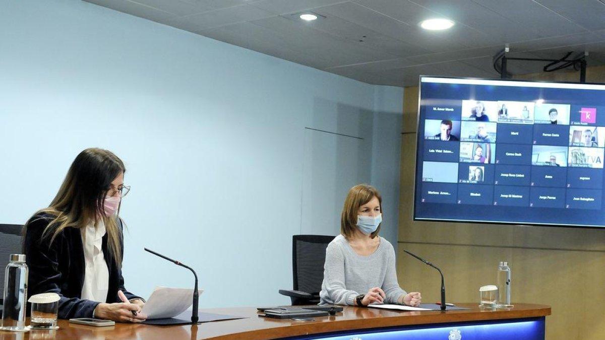 Sílvia Riva i Marta Pujol en la presentació de l'estudi