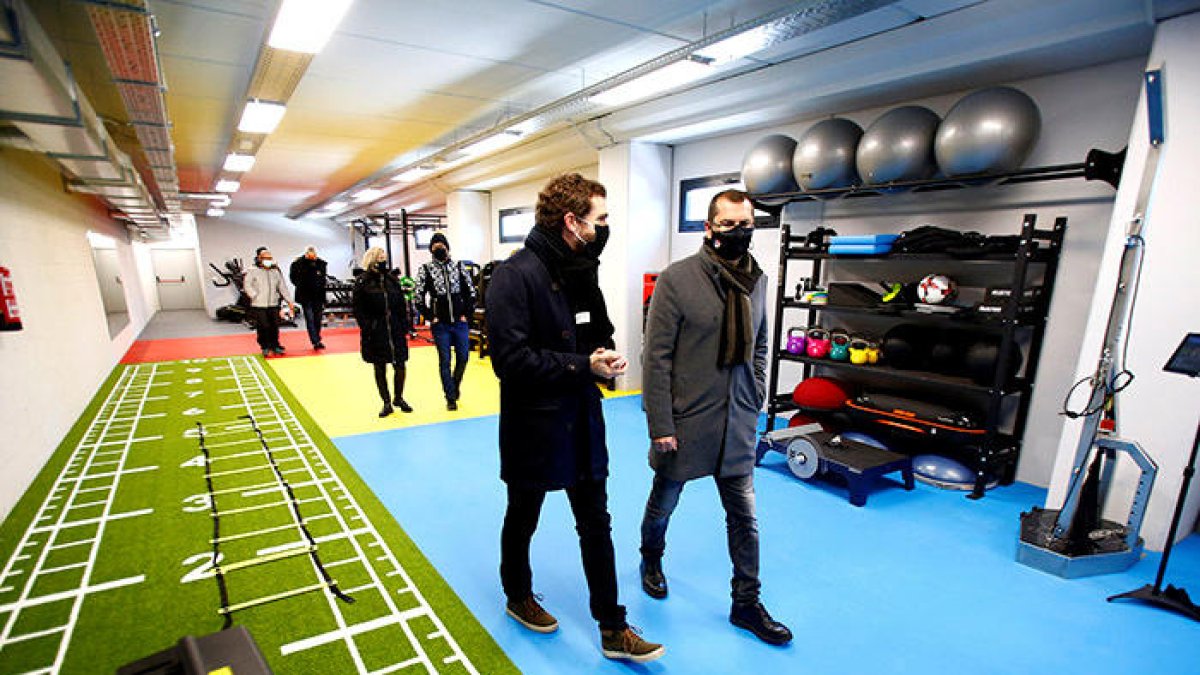 Visita del comú de la Massana als nous camps