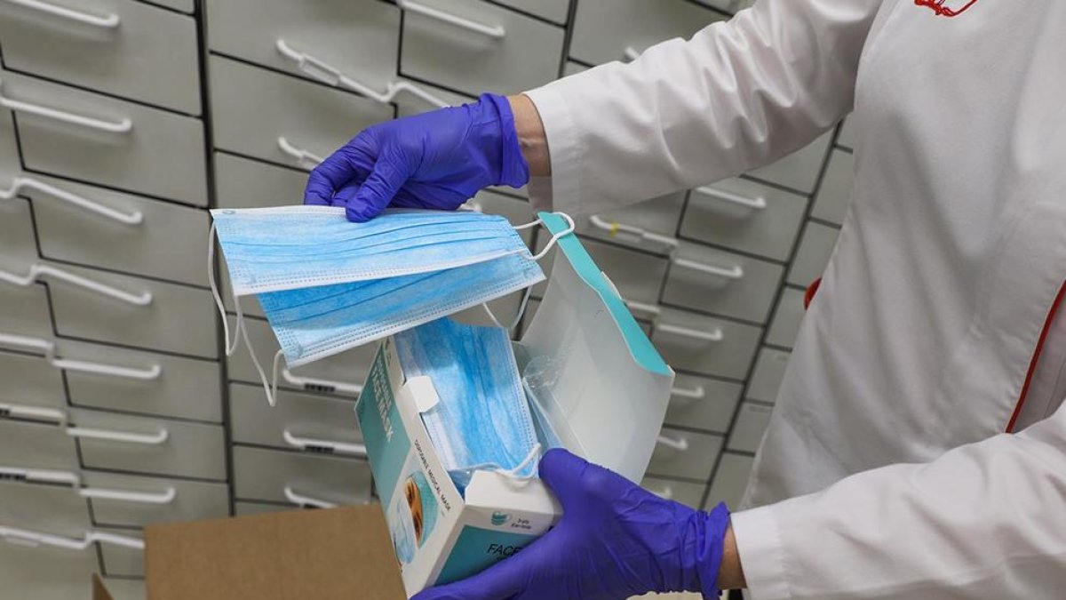 Mascaretes quirúrgiques que protegeixen contra la Covid-19
