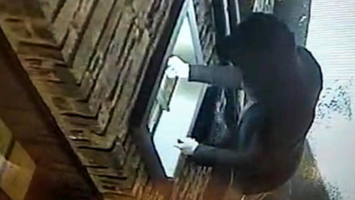 Empresonat un dels membres de la banda que va robar en caixers