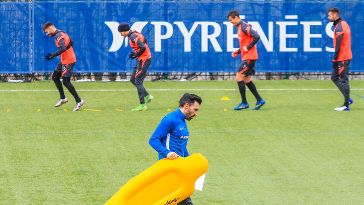 Ajornat l'Espanyol B-Andorra per cinc positius 'periquitos'