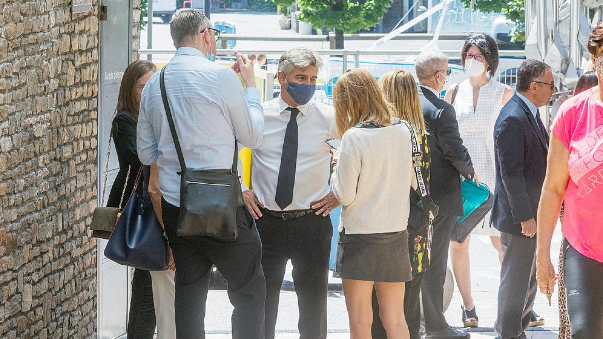 Dilema: fotògraf o lletrat