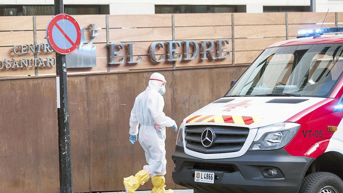 Tres defuncions i 83 contagis nous per Covid en les darreres 24 hores