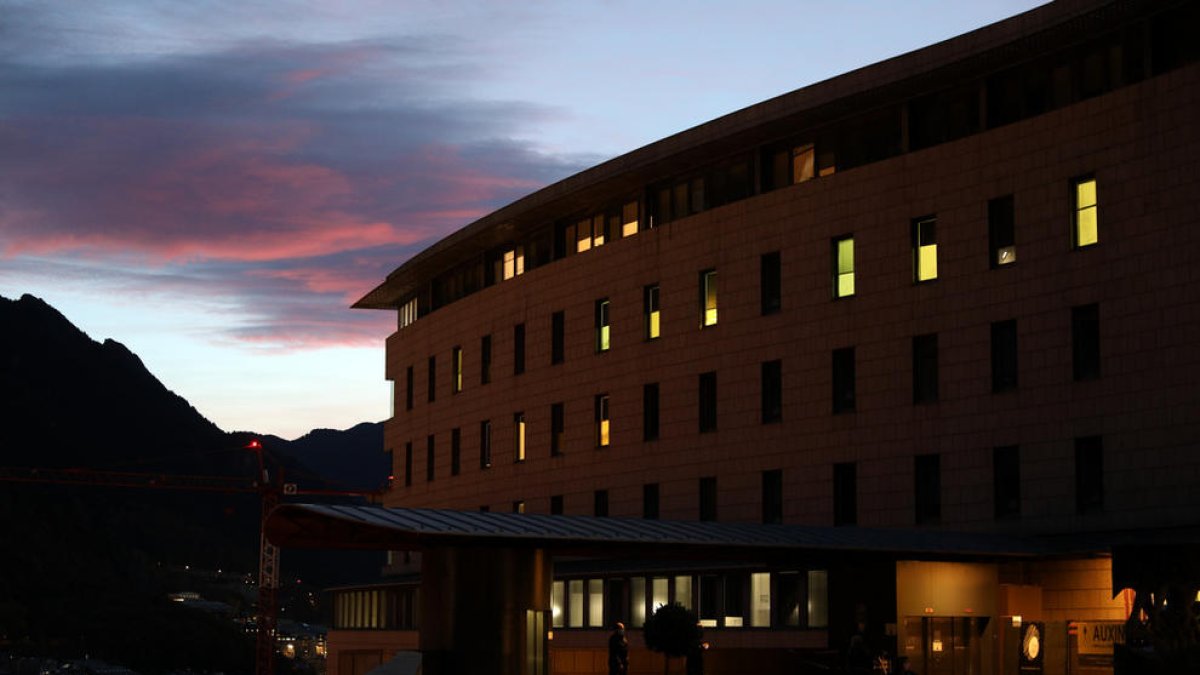 Els casos actius de Covid tornen a superar els 400 amb 50 nous contagis