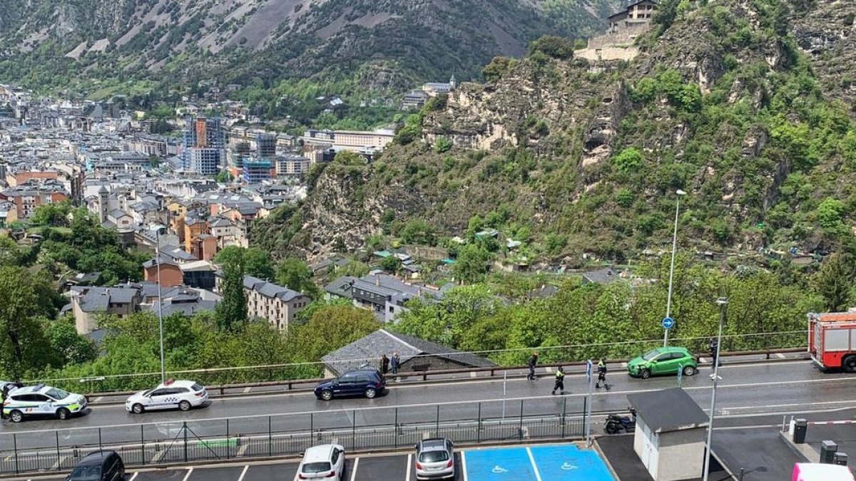 Accident amb danys materials a la carretera de l'Obac