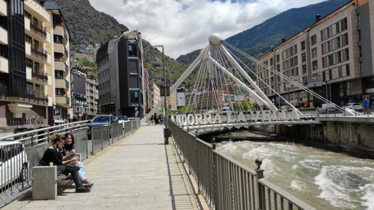 Els fets s'han produït per la zona del Pont de París