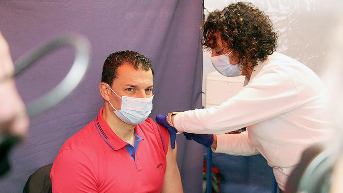 Gallardo dona positiu de Covid-19 després d'haver rebut la vacuna