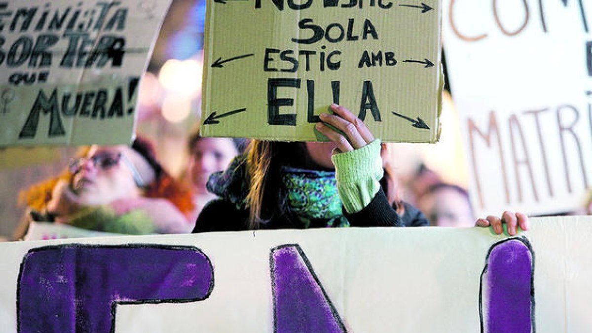 La violència que no es veu