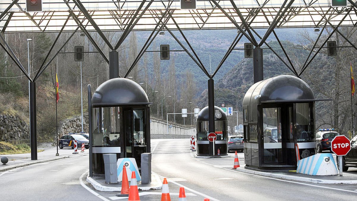 L'entrada de vehicles va caure un 24% el 2020