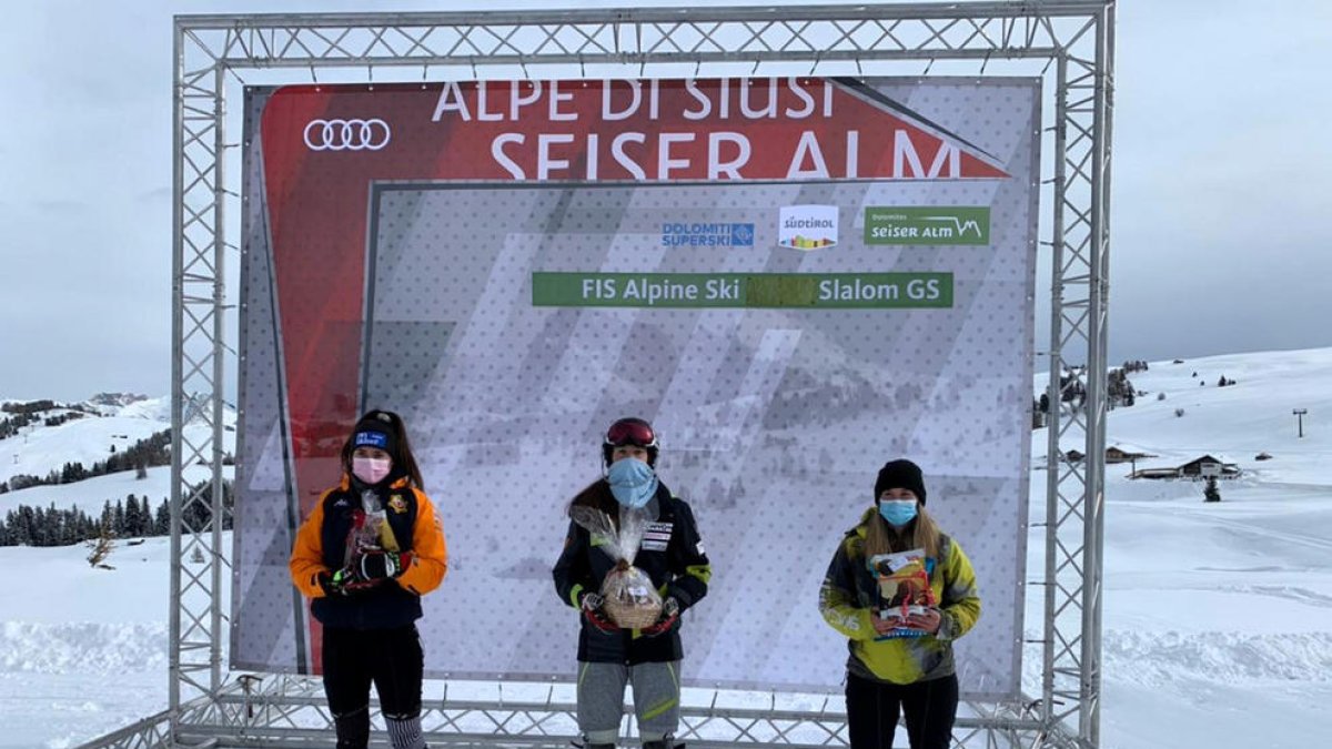 Carla Mijares s'imposa a Alpe di Suisi i millora els punts FIS