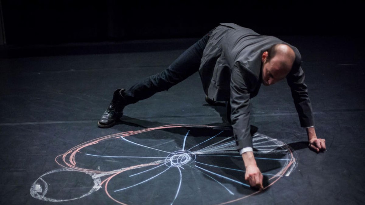 “La realitat s'ha convertit en una ficció, i descobrirem com es crea”