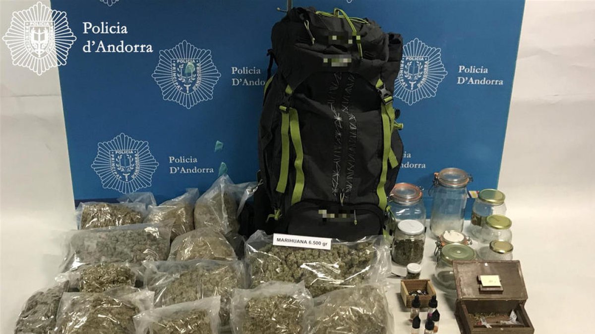 Petició al Superior per reduir la pena de presó per importar marihuana