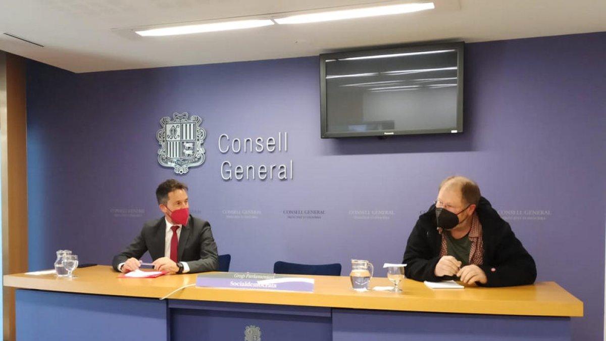 El PS critica la gestió del Govern per l'arribada de turistes