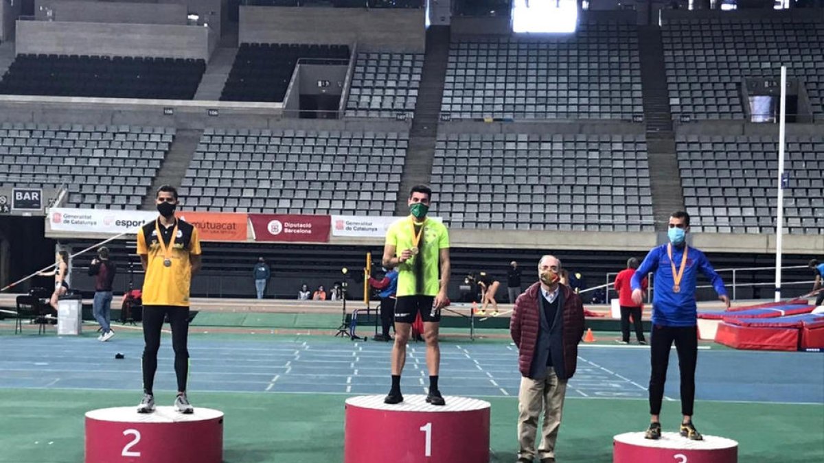 Nahuel Carabaña es proclama campió de Catalunya absolut i sub-23 dels 3.000 metres