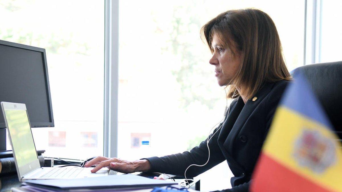 La ministra d'Educació i Ensenyament Superior, Ester Vilarrubla.