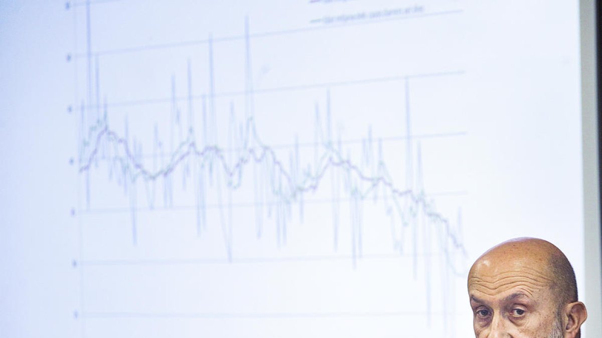 La vacunació frena la pressió sanitària i 'controla' el virus