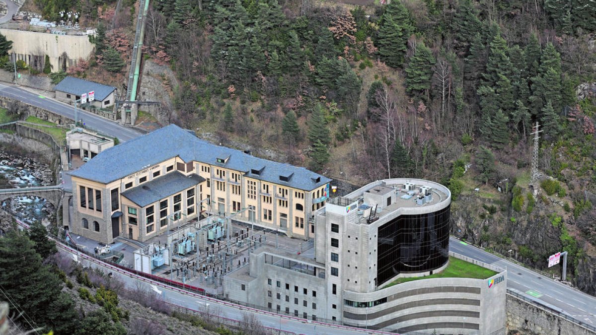 Uns reguladors supervisaran el servei de FEDA i Andorra Telecom