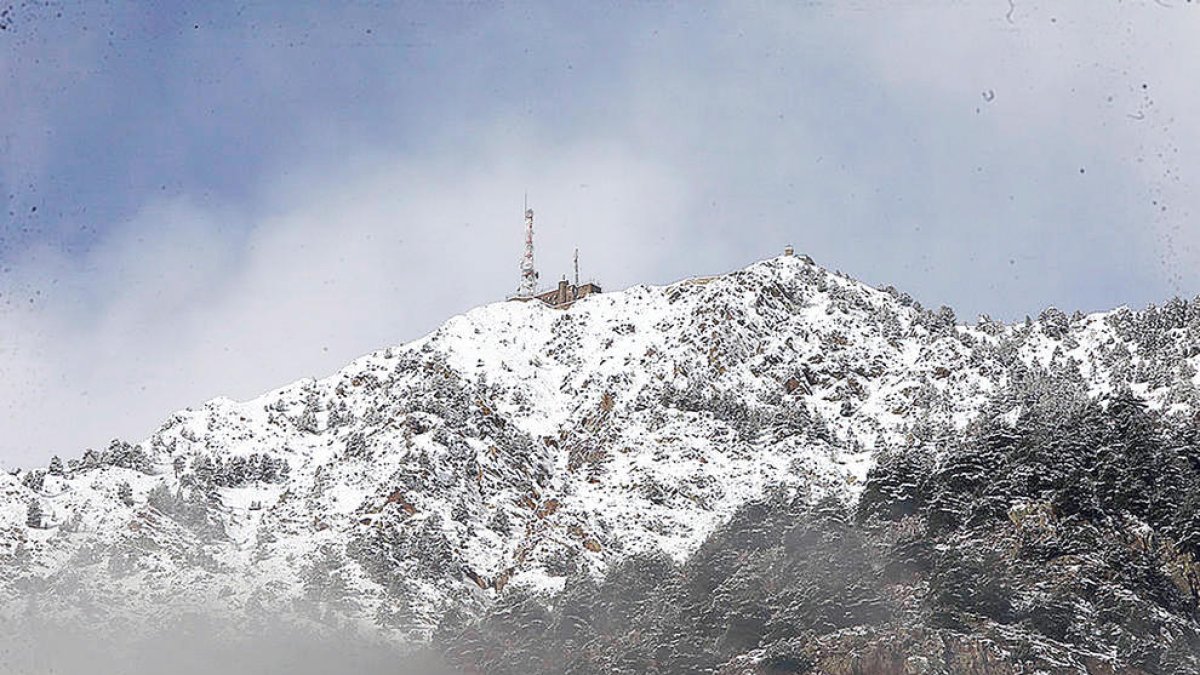 Saetde impugna el concurs del telefèric del pic de Carroi