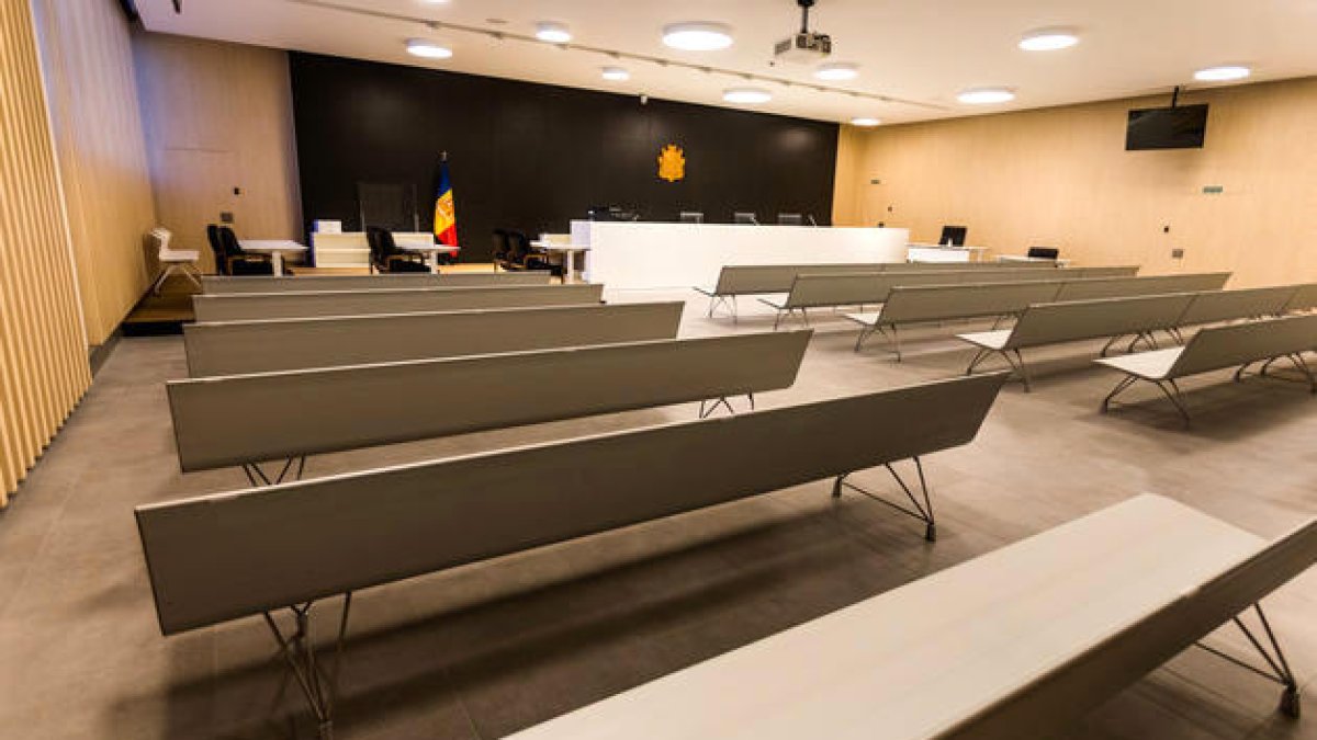 La Fiscalia vol penar el metge espanyol de les píndoles