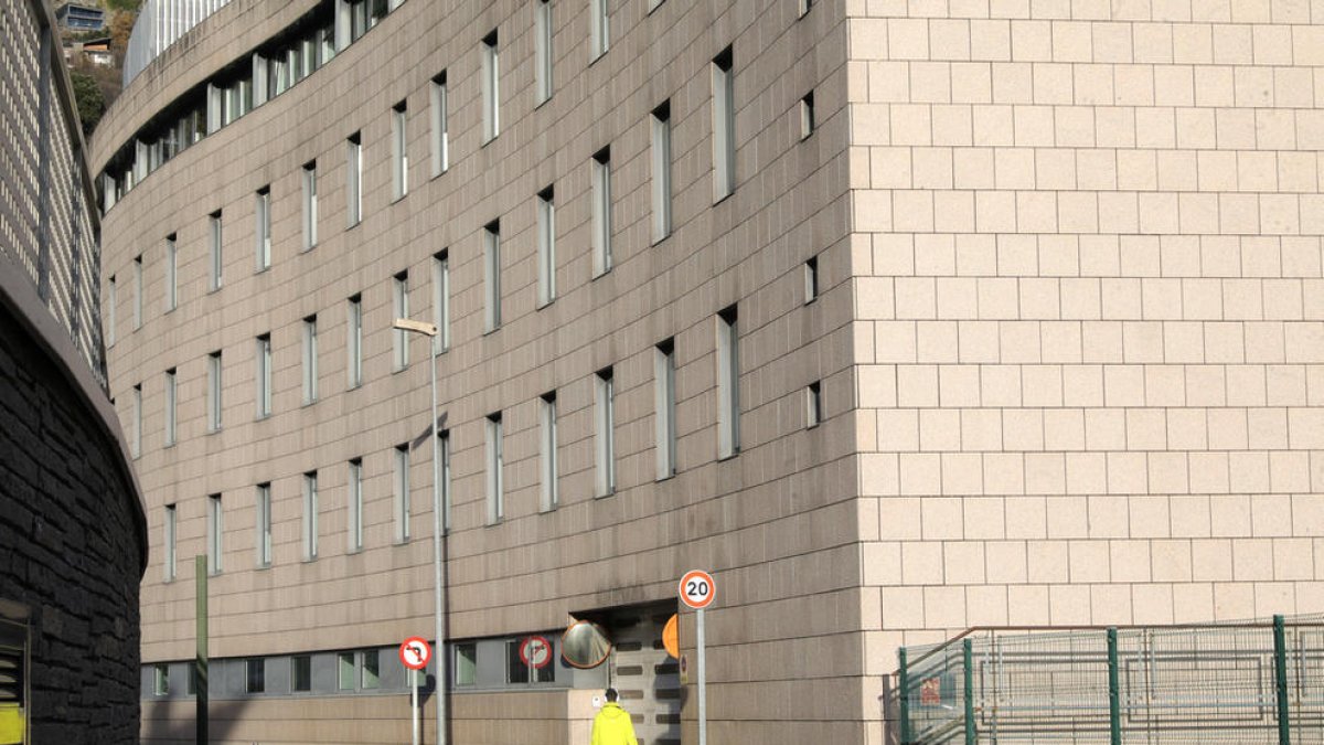 La defunció d'una dona eleva la xifra de víctimes per la pandèmia a 105