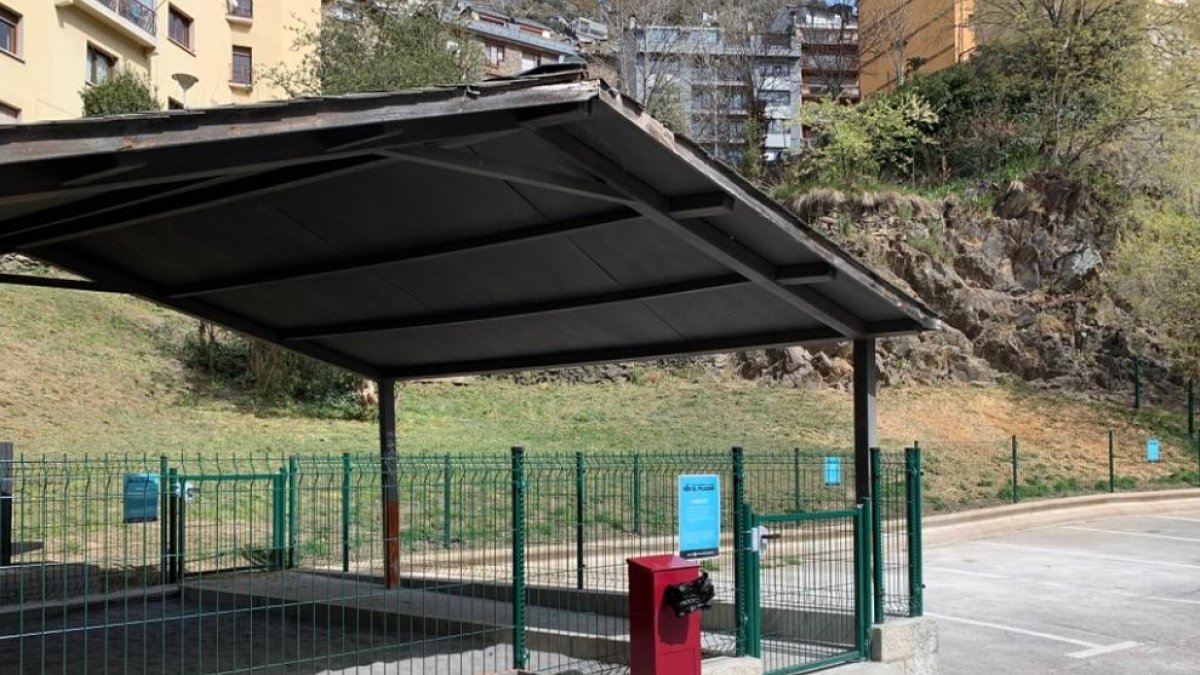 Escaldes inaugura el parc de gossos 'El Puader'