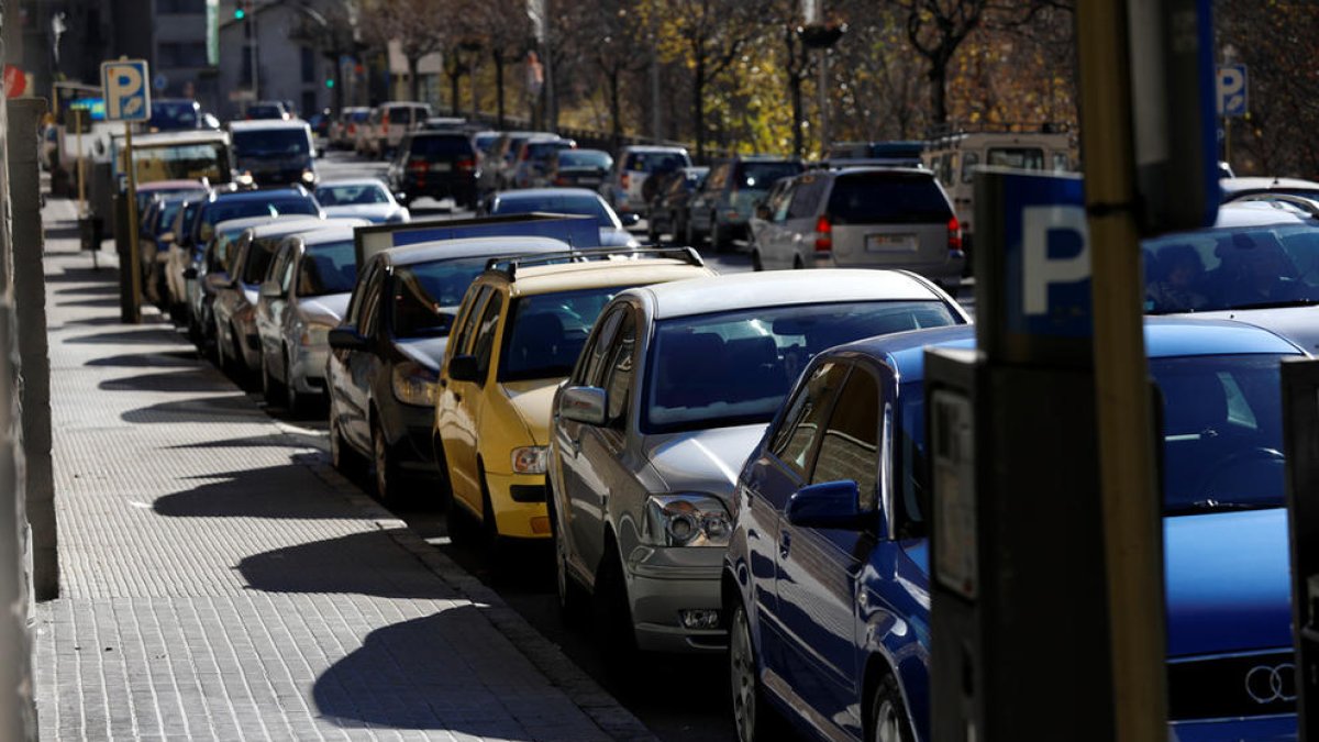 Els comuns obren l'opció d'externalitzar la gestió de la zona blava