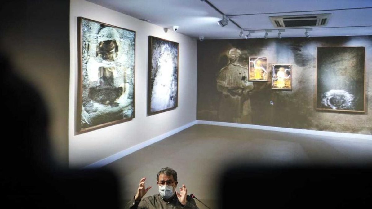 L'artista Joan Foncuberta presenta el seu llibre amb motiu de l'exposició 'Kinsugi'