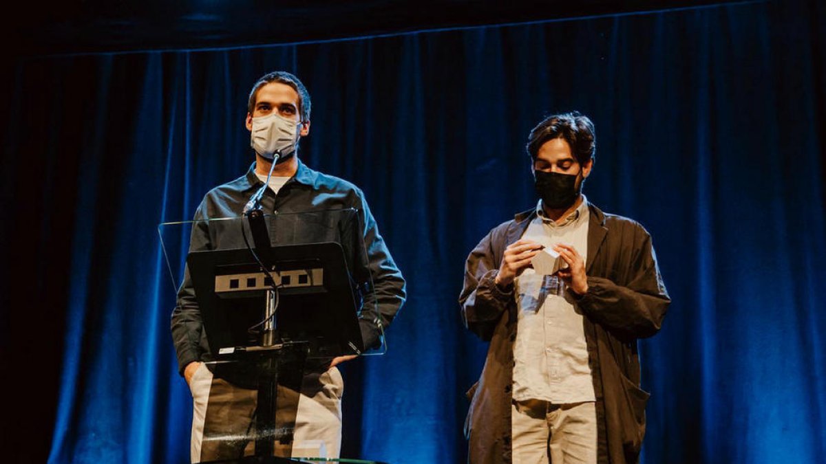 'Les dues nits d'ahir' s'enduu tres premis al festival Ull Nu