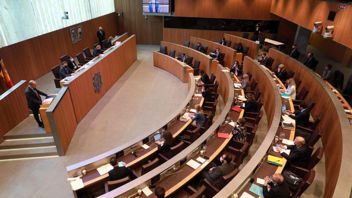 L'oposició esclata contra el Govern