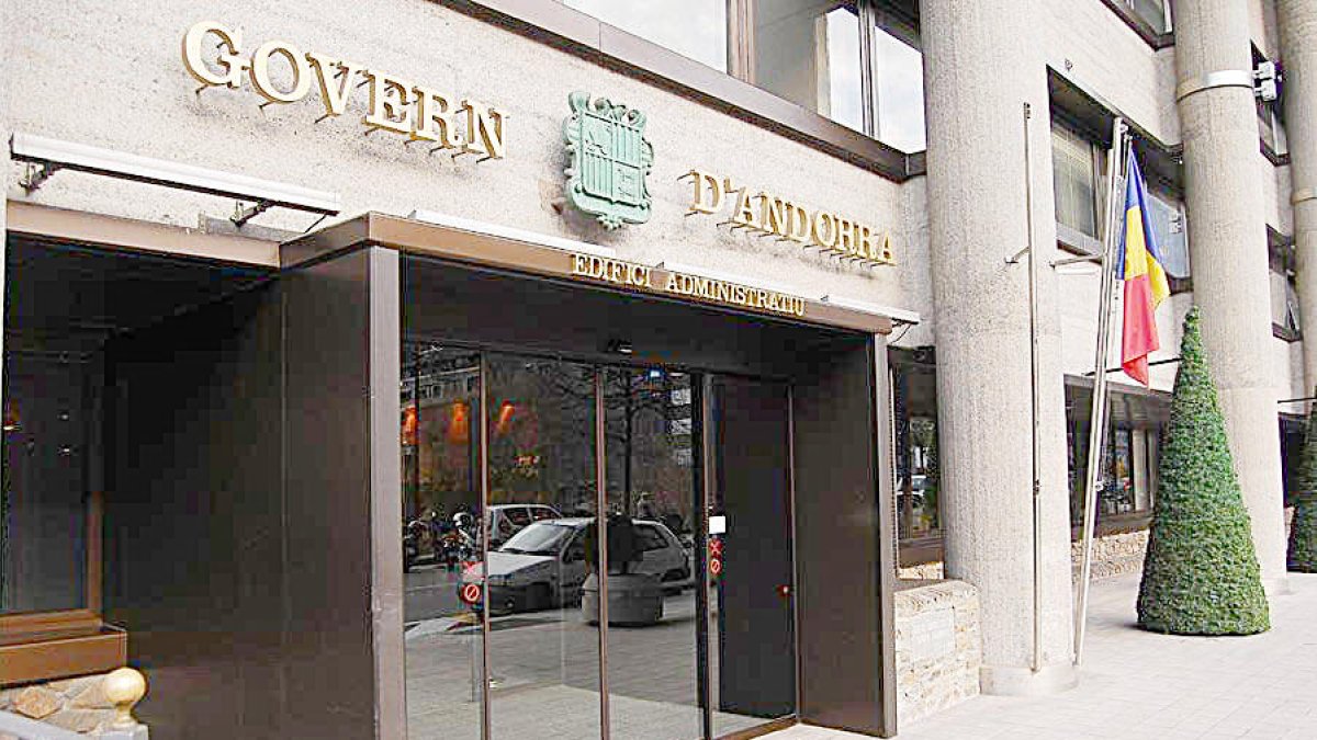 Un invident va estar al Govern quatre mesos sense cobrar cap sou