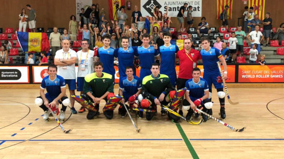 La pau a l'hoquei passa per un canvi de rols