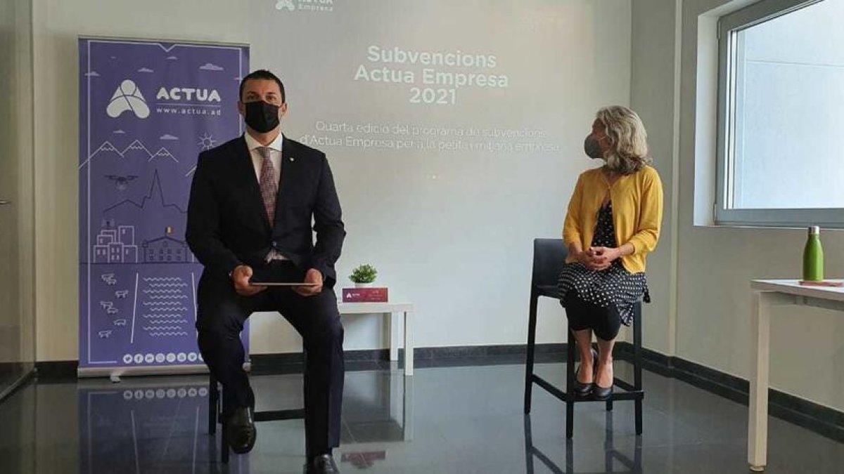Jordi Gallardo i Judit Hidalgo, en la presentació d'aquest matí