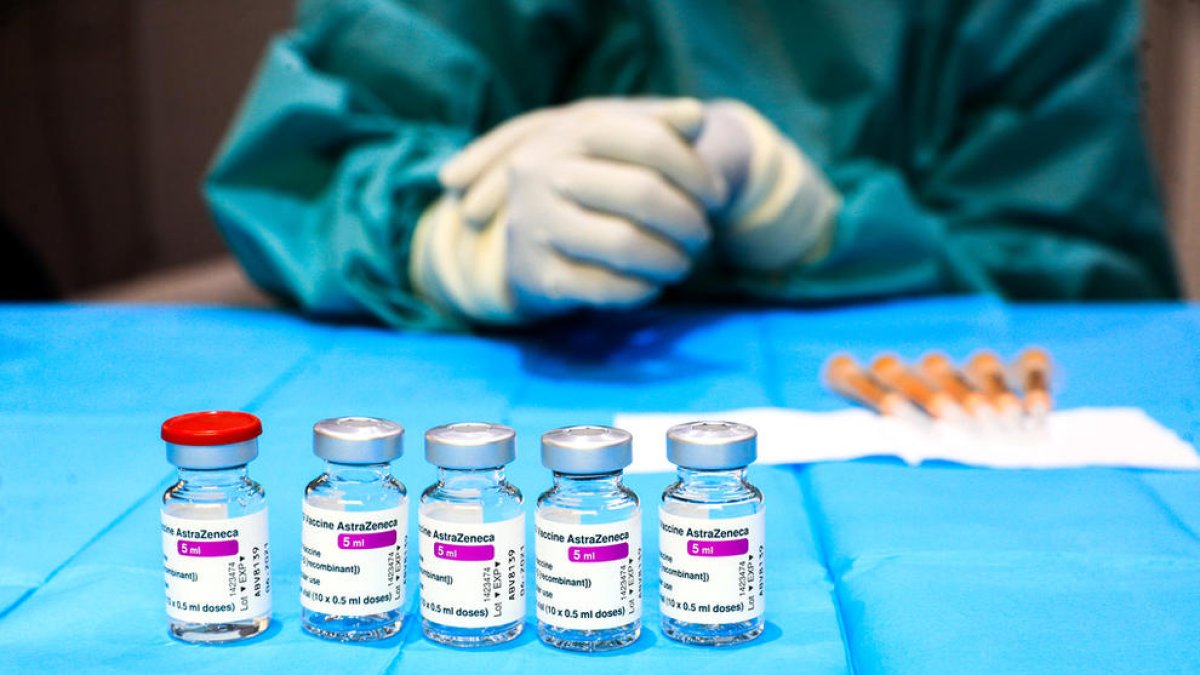 Espanya vacunarà amb AstraZeneca persones d'entre 60 i 69