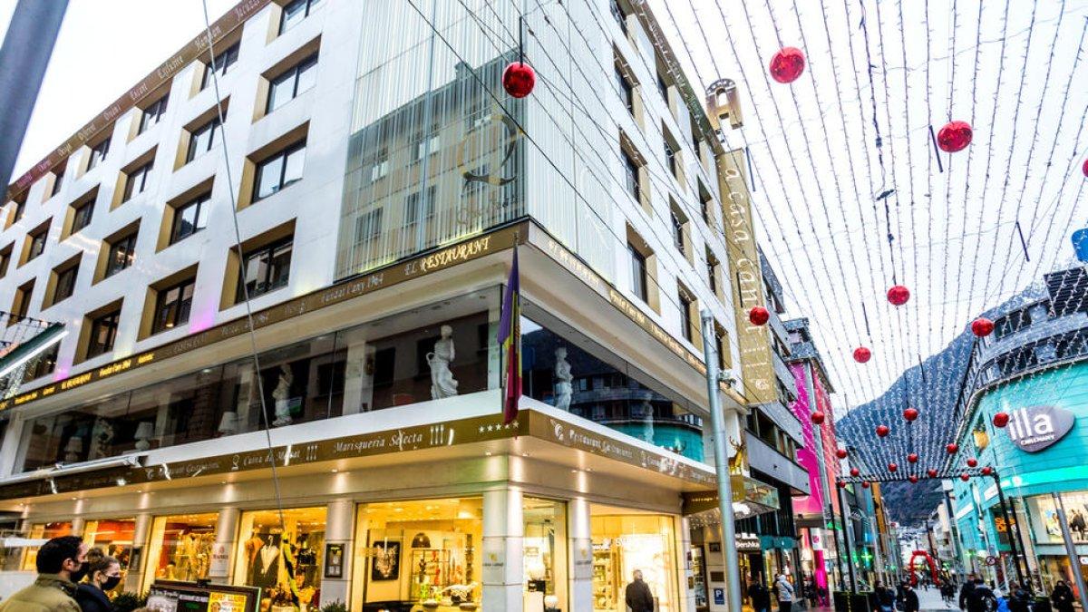 Messi compra l'hotel el Canut