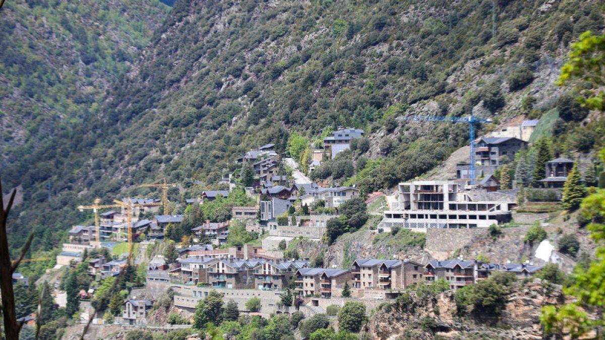Més residents d'alt poder adquisitiu trien Andorra
