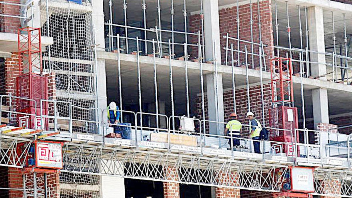 Espanya exigeix el subsidi d'atur per a l'acord amb la UE