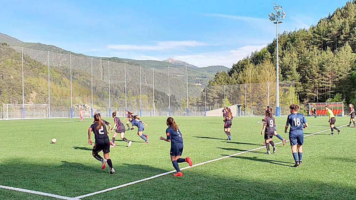 L'Enfaf mereix més, però acaba perdent a casa contra el Llerona (0-1)